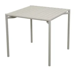 Bliss Matgrupp - Bord 80x80 cm + 2 st Karmstolar Sand